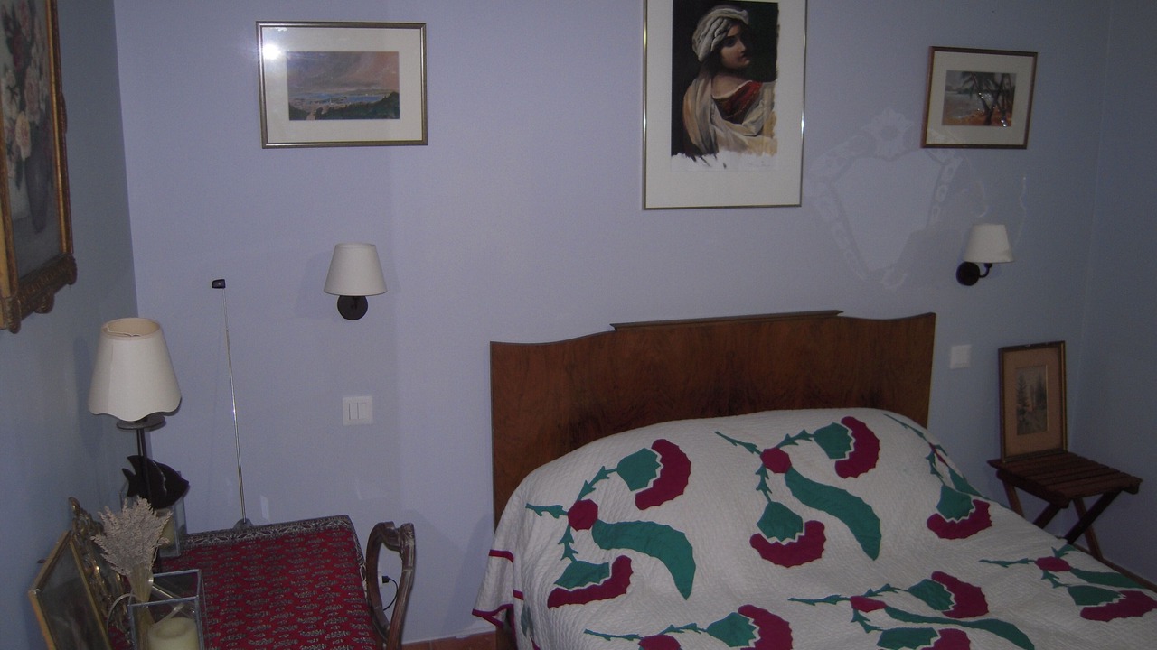Photo of Bedroom in Meounes-les-Montrieux