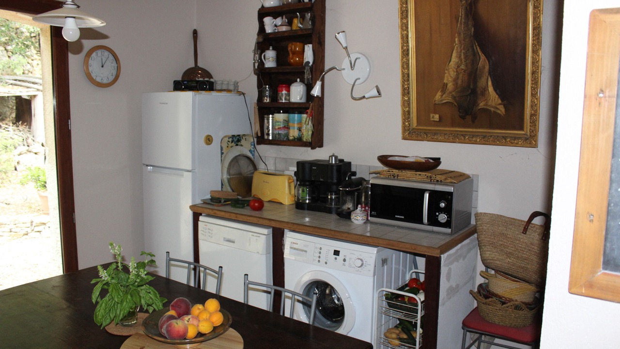 Photo of Kitchen in Meounes-les-Montrieux