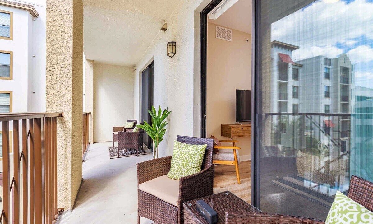 Photo of Outdoor in Carver City - Lincoln Gardens
