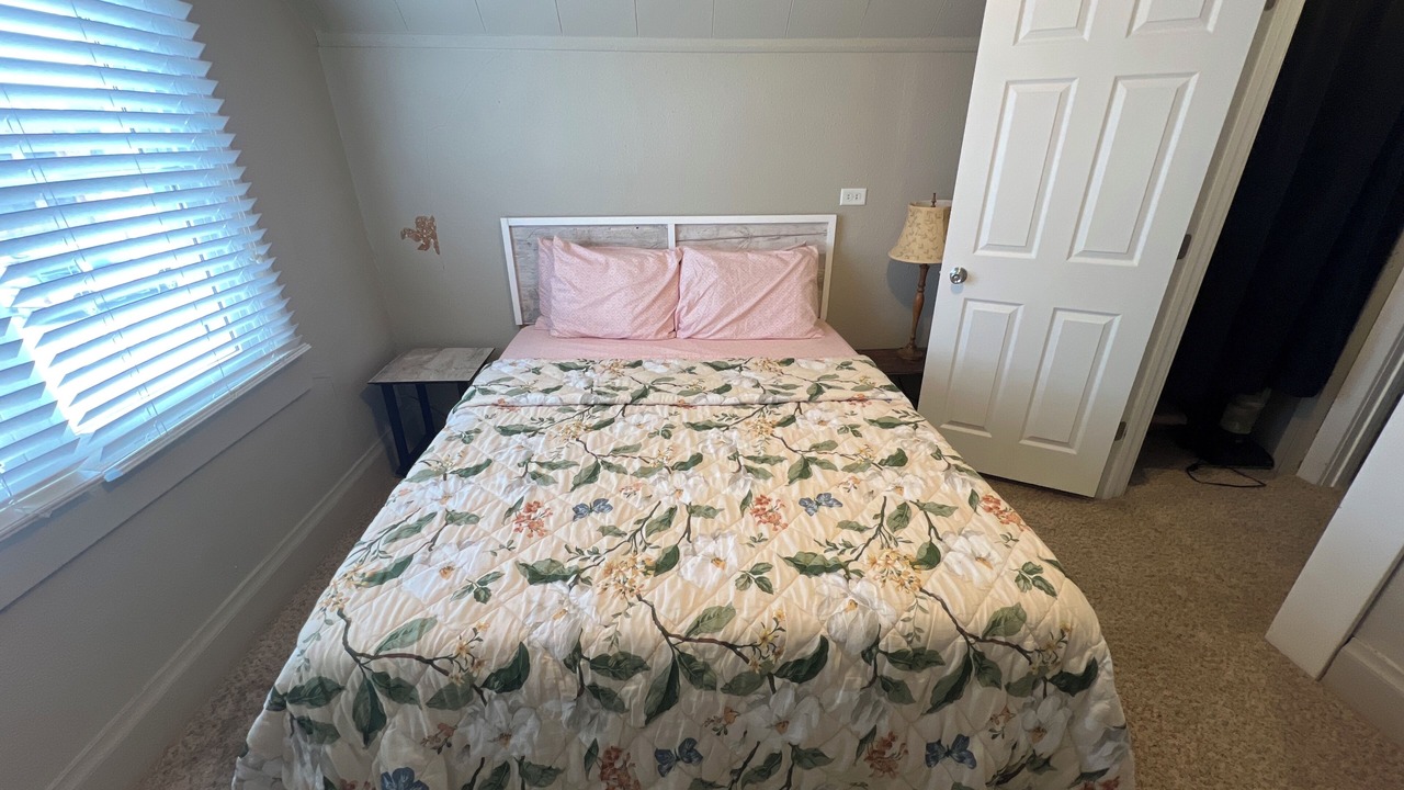 Photo of Bedroom in Cedar Rapids