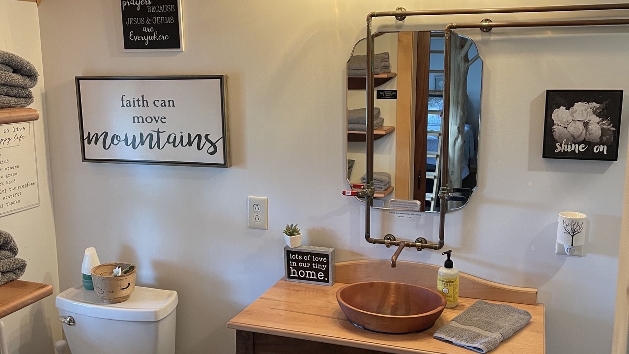 Photo of Bathroom in Mount Juliet
