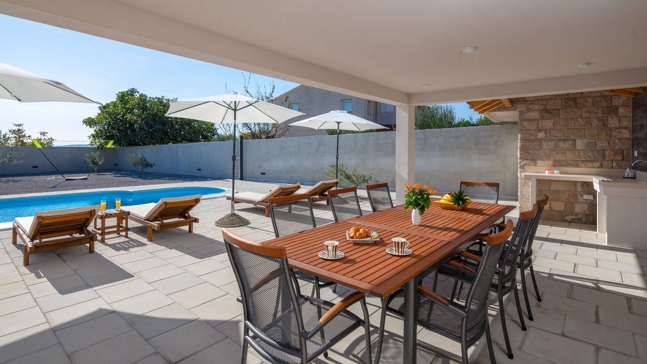 Photo of Outdoor in Kastel Sucurac