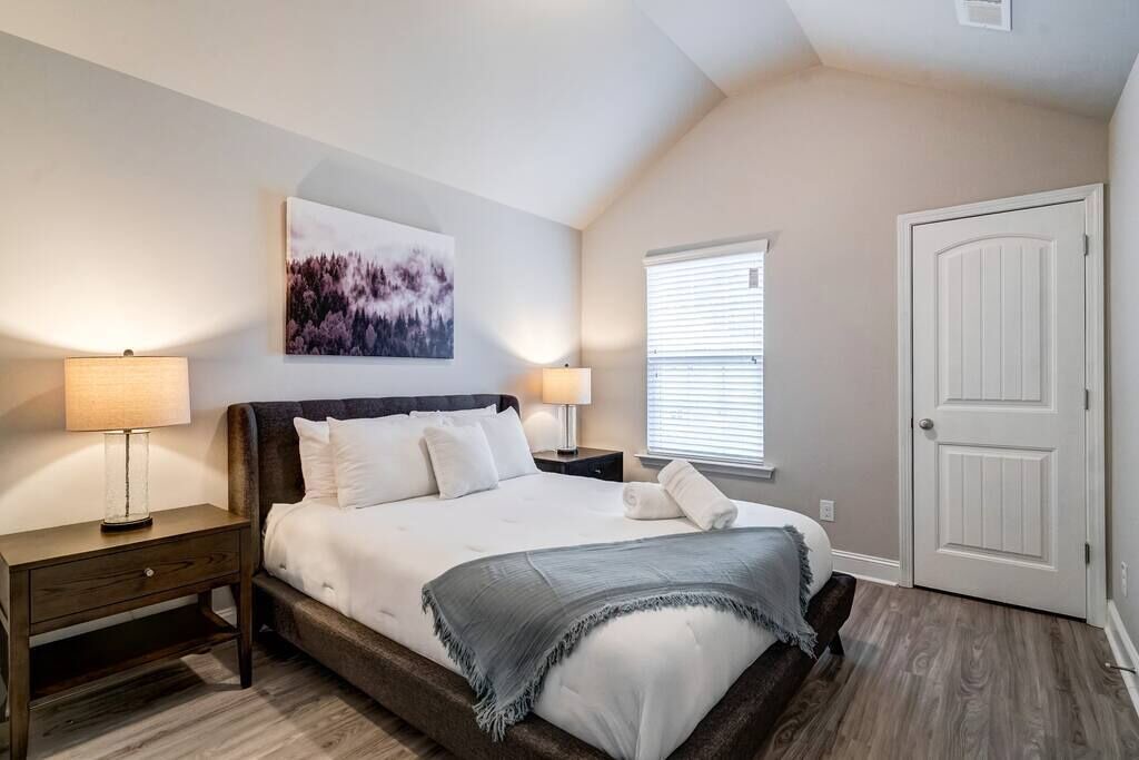 Photo of Others in Morrow