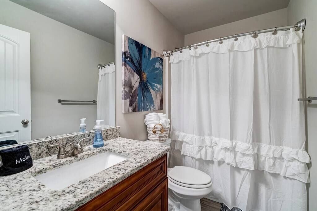 Photo of Bathroom in Morrow