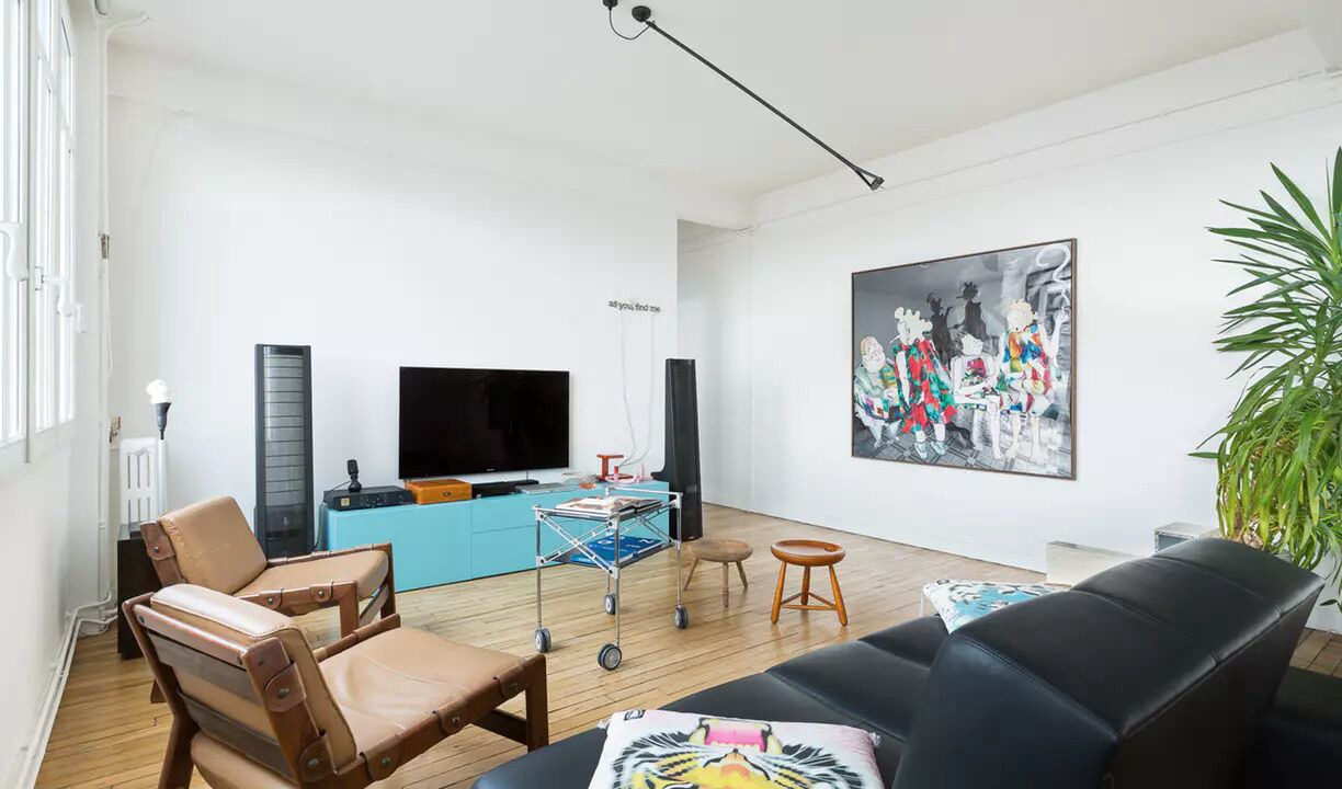 Photo of Livingroom in Archives