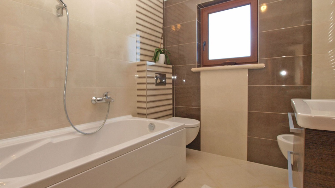 Photo of Bathroom in Gulici