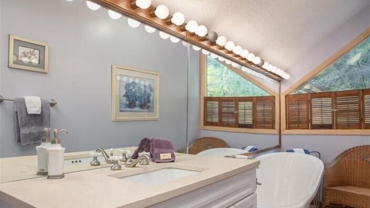 Photo of Bathroom in Northface