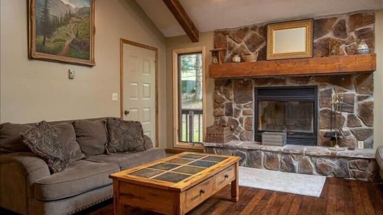 Photo of Livingroom in Northface