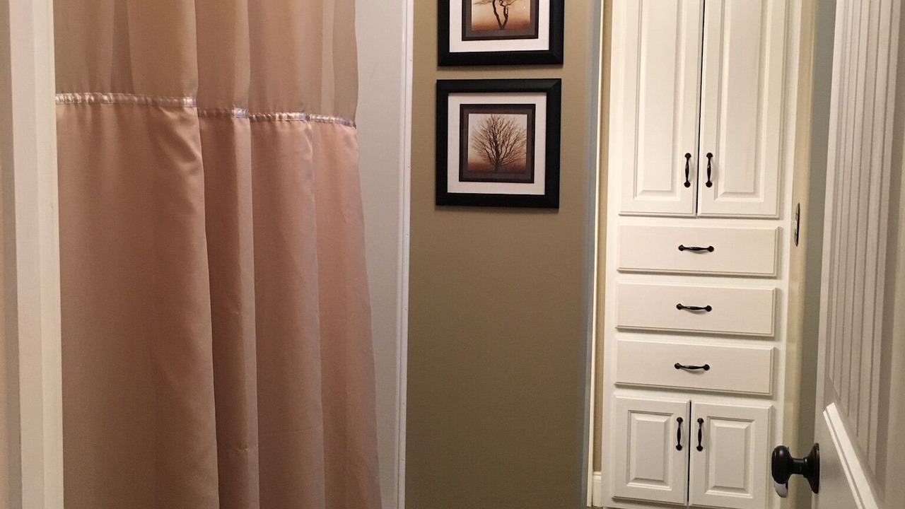 Photo of Bathroom in Dunean
