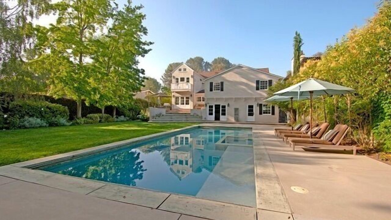 Photo of Others in Toluca Lake