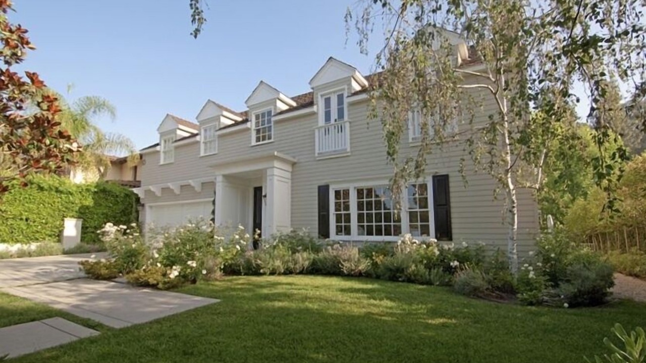 Photo of Others in Toluca Lake