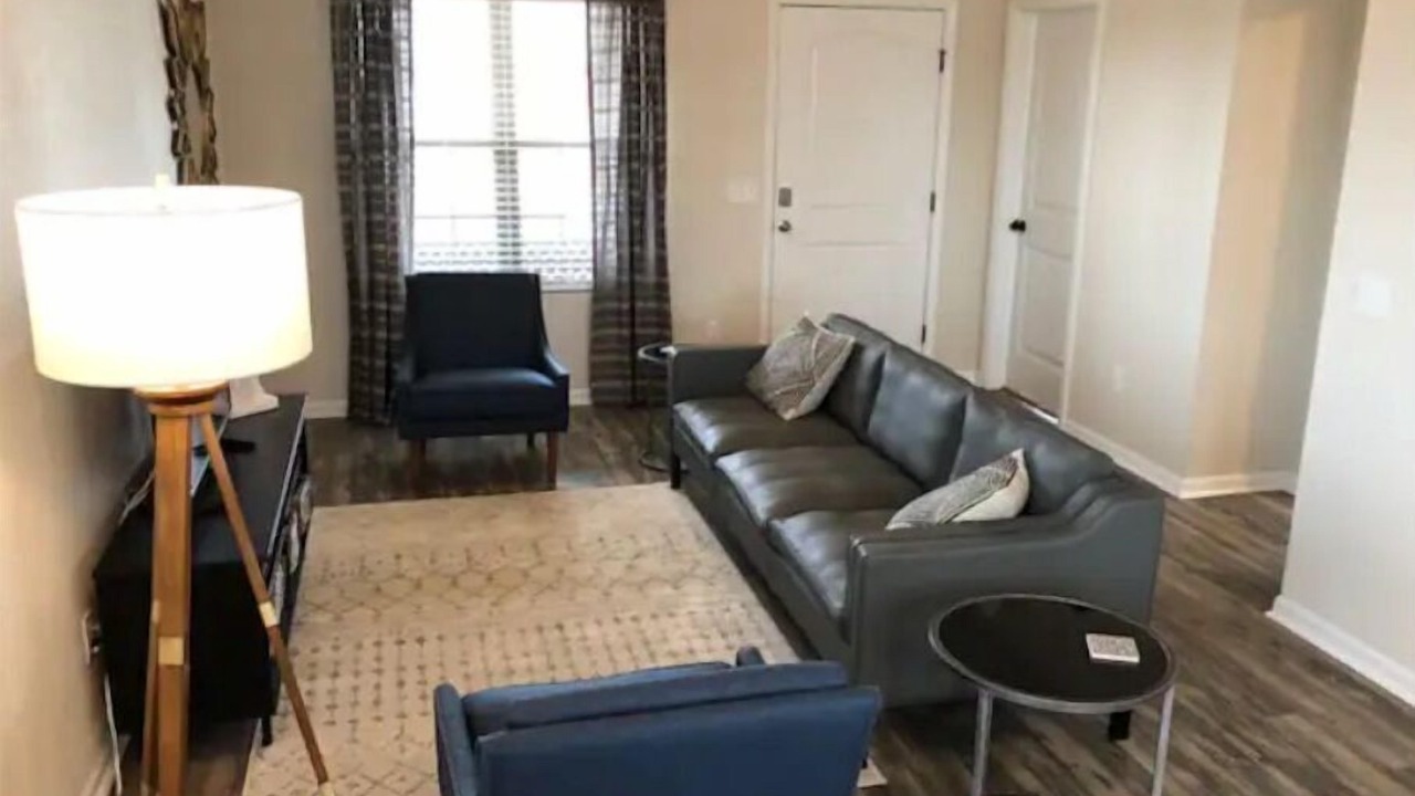 Photo of Livingroom in Joplin