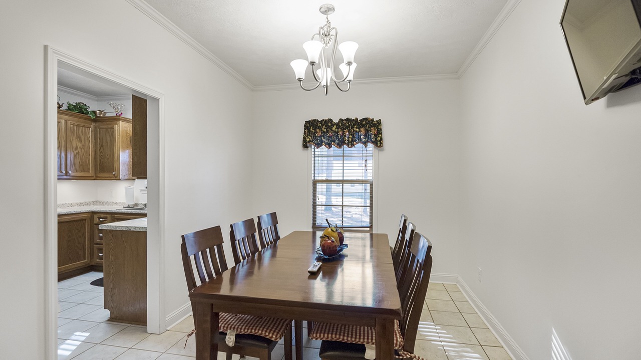 Photo of Livingroom in Starkville