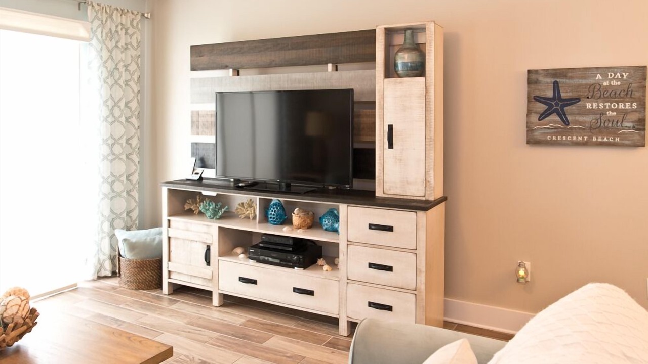 Photo of Livingroom in Crescent Beach