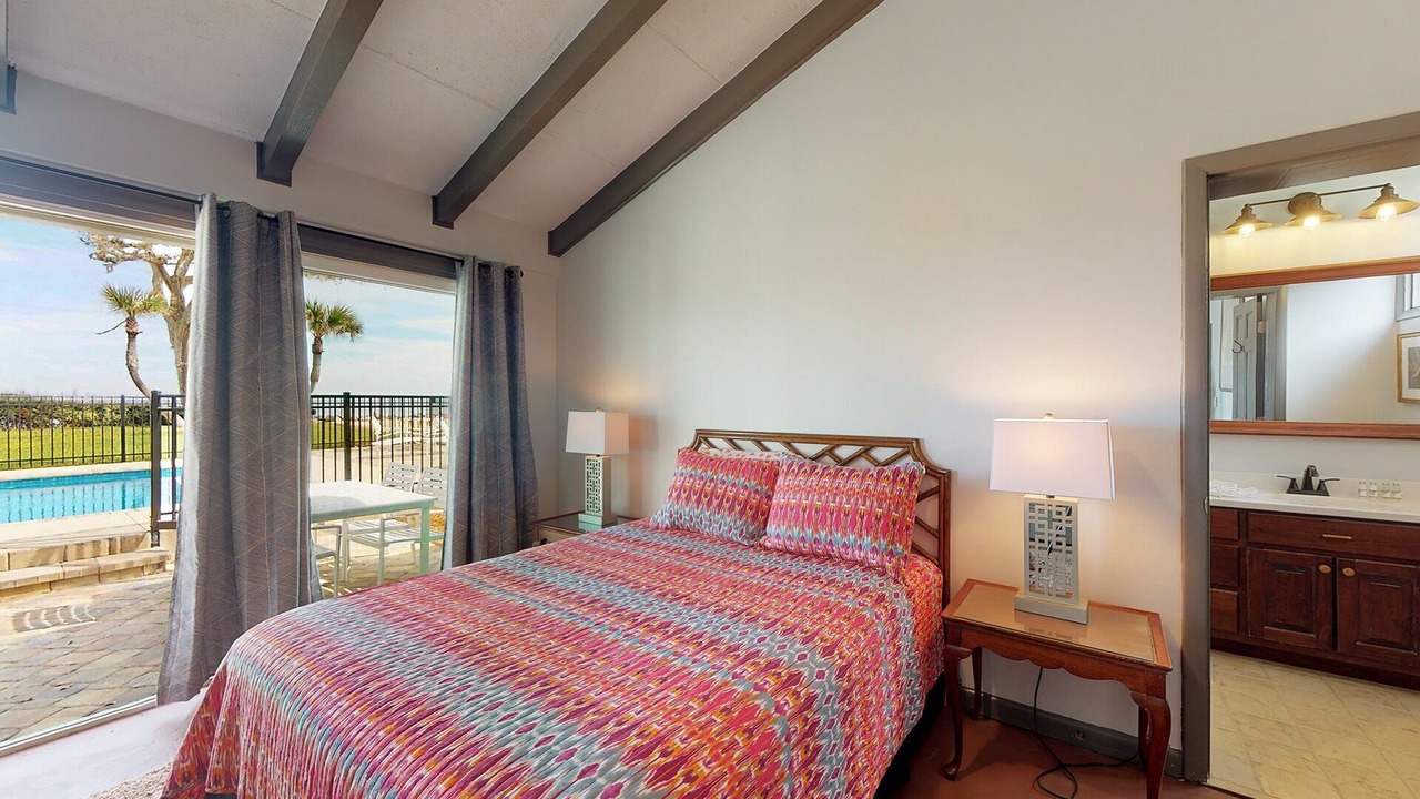 Photo of Bedroom in Jekyll Island