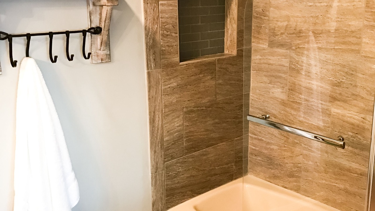 Photo of Bathroom in Canadian