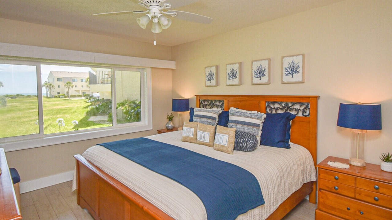 Photo of Bedroom in Crescent Beach