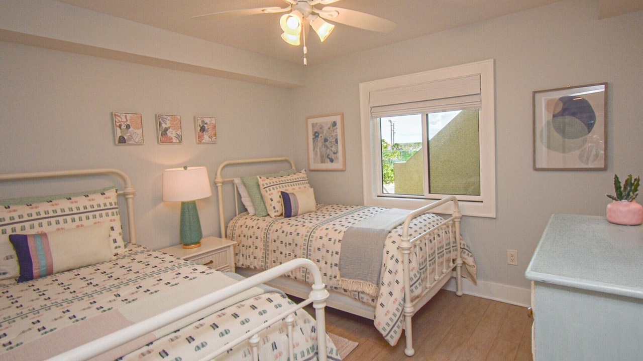 Photo of Bedroom in Crescent Beach