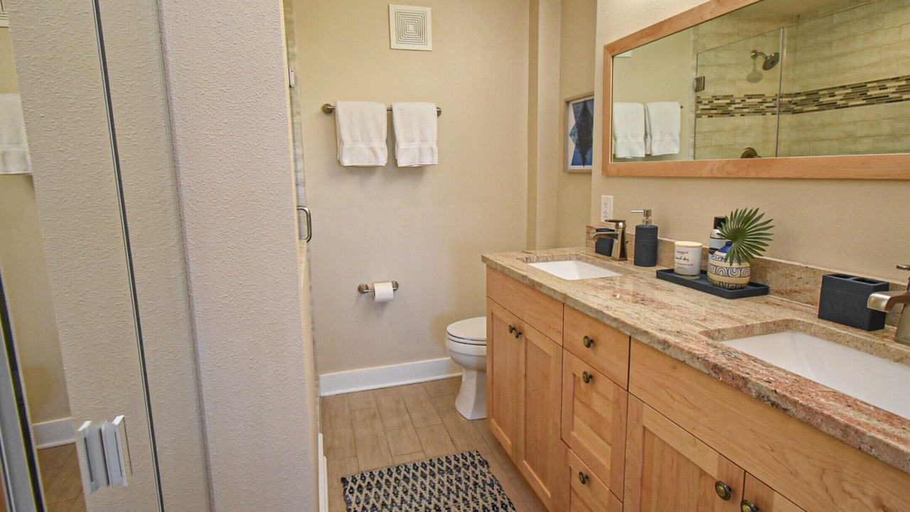 Photo of Bathroom in Crescent Beach