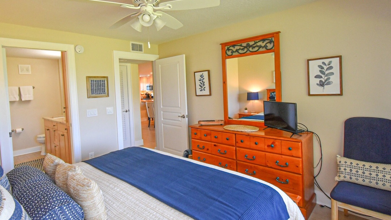Photo of Bedroom in Crescent Beach