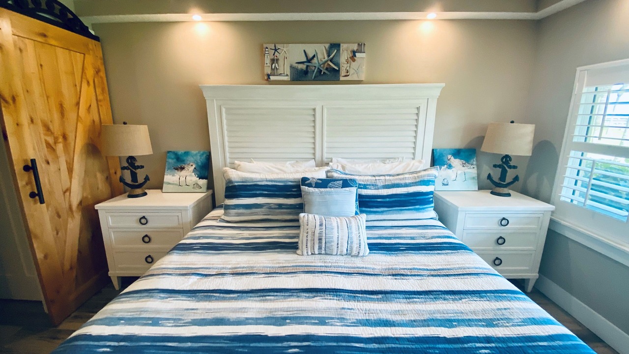 Photo of Bedroom in Crescent Beach