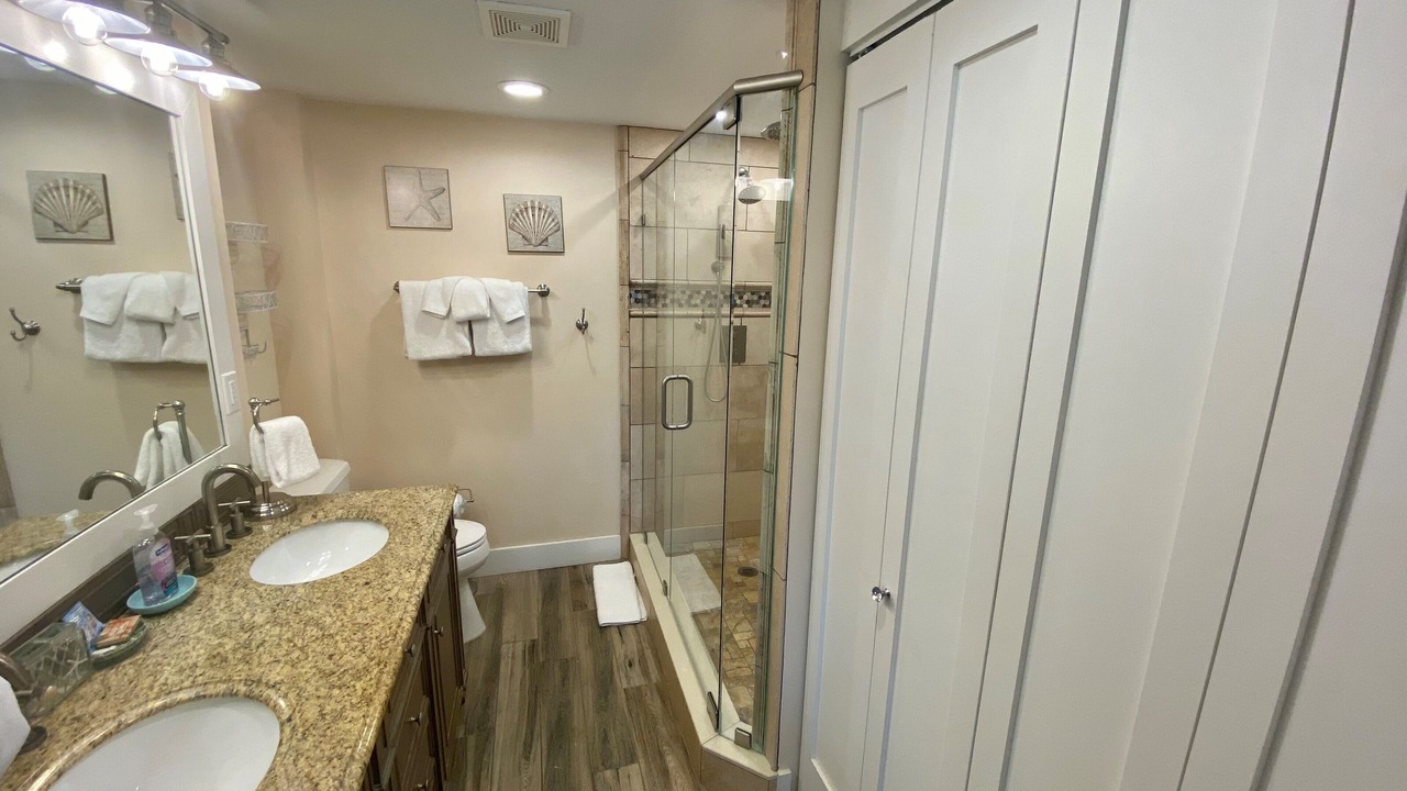 Photo of Bathroom in Crescent Beach
