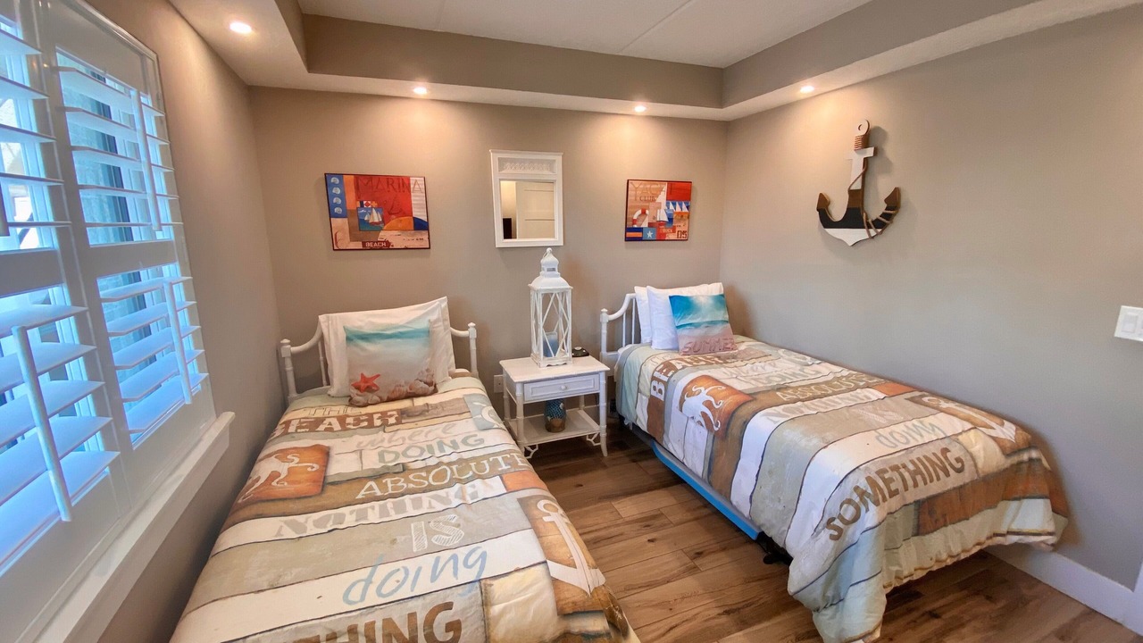 Photo of Bedroom in Crescent Beach