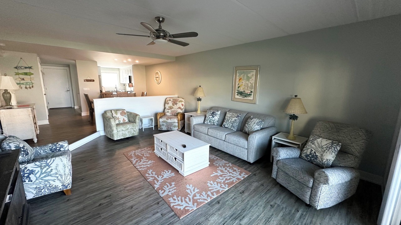 Photo of Livingroom in Crescent Beach