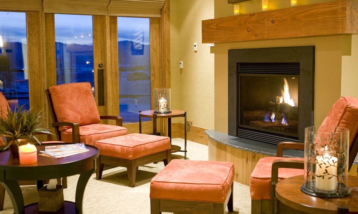 Photo of Others in Victor