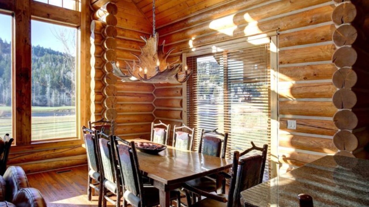 Photo of Others in Victor