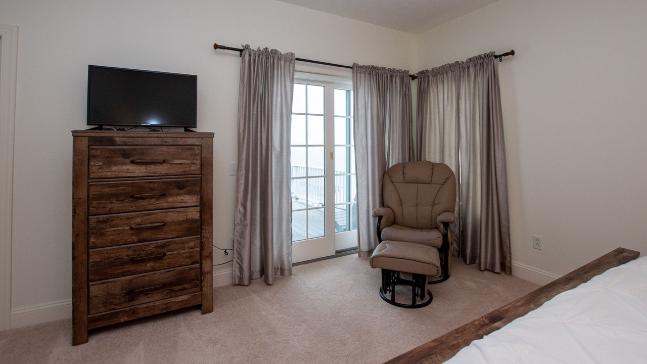 Photo of Bedroom in Romulus