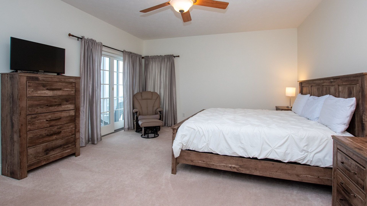 Photo of Bedroom in Romulus