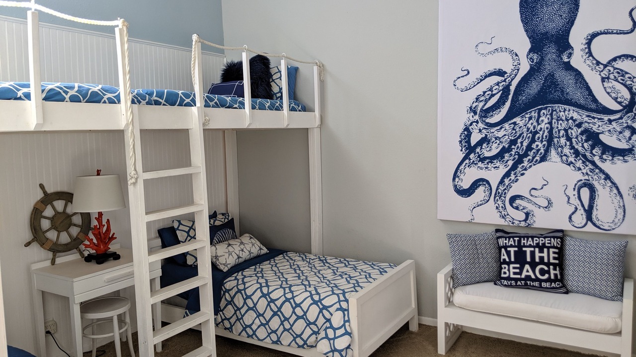 Photo of Bedroom in Horseshoe Bay