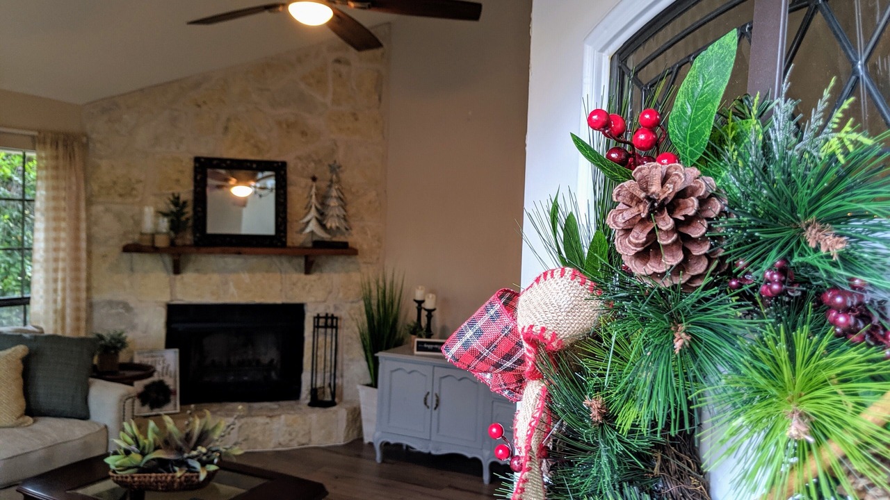 Photo of Livingroom in Horseshoe Bay