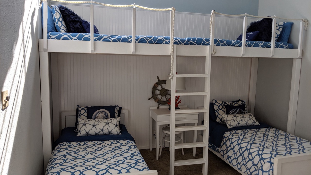 Photo of Bedroom in Horseshoe Bay
