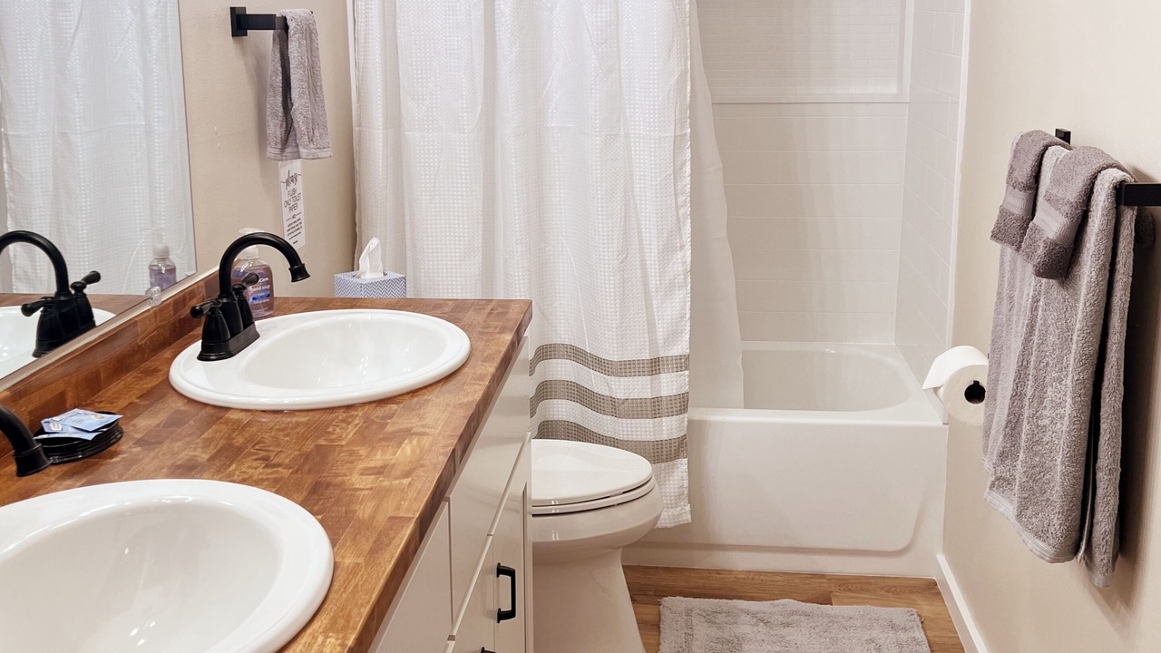 Photo of Bathroom in West Yellowstone