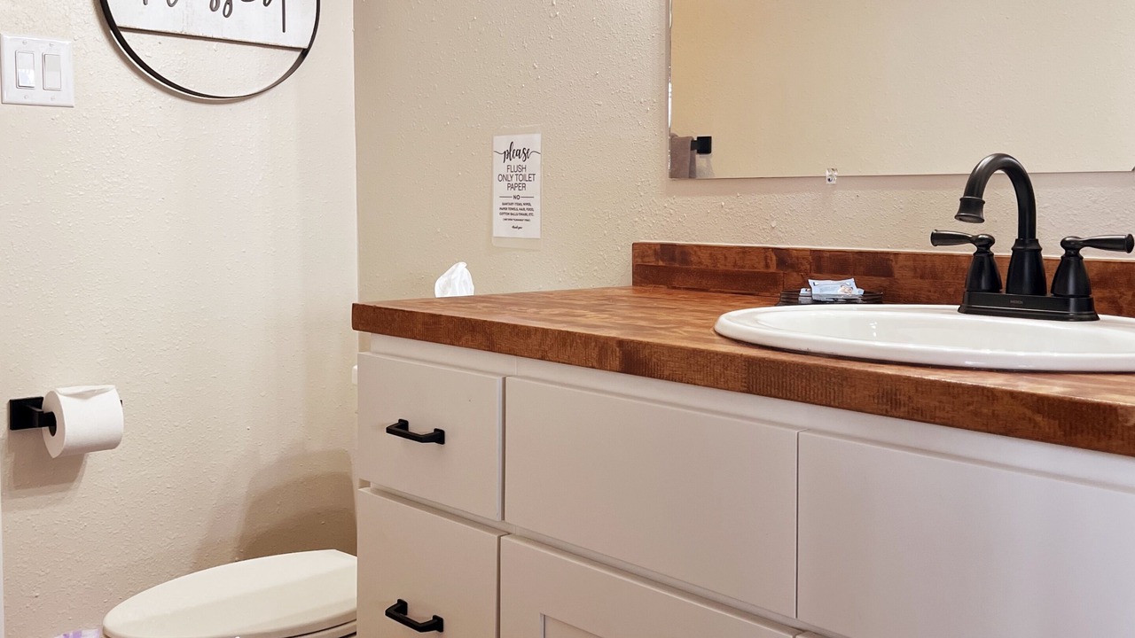 Photo of Bathroom in West Yellowstone