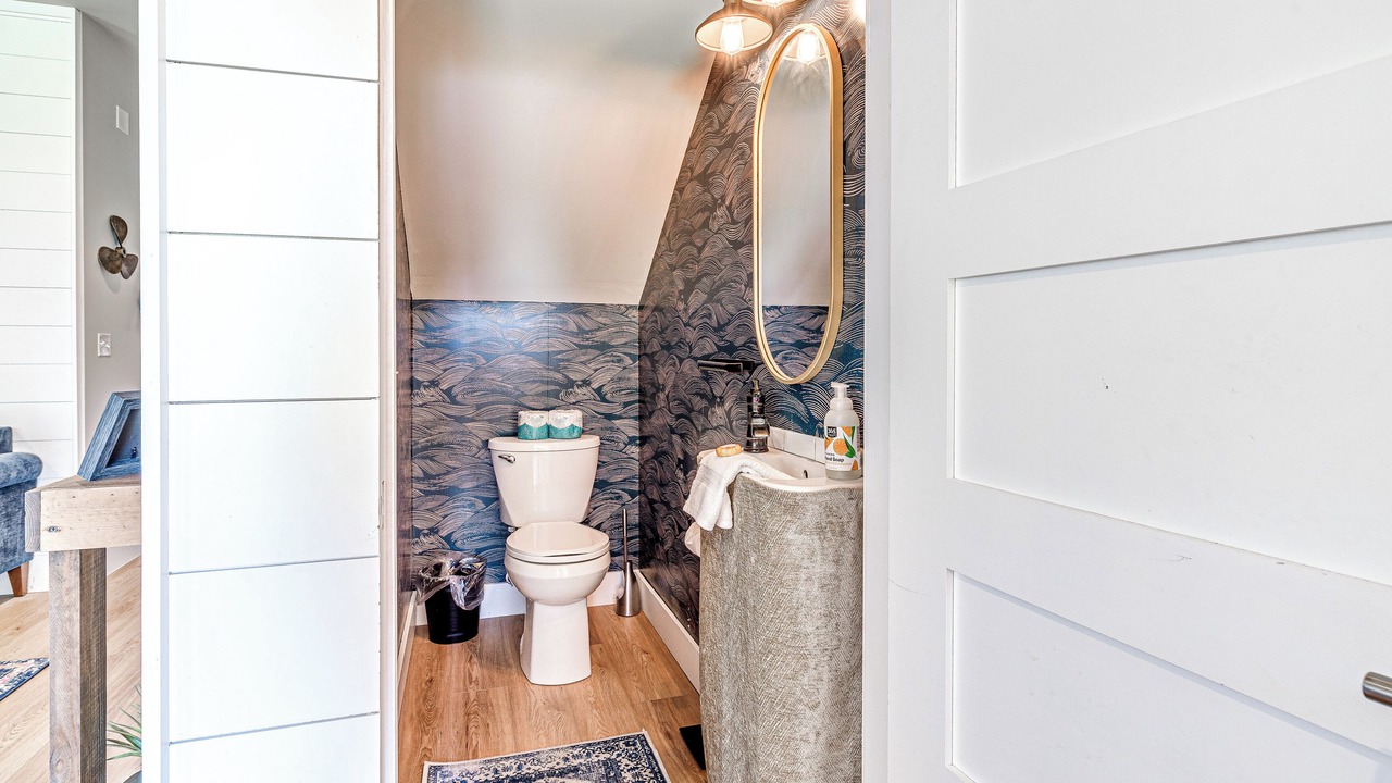 Photo of Bathroom in Eufaula