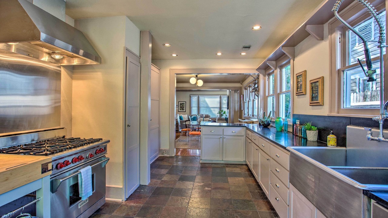 Photo of Kitchen in Lower Greenville