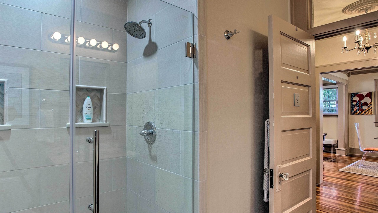 Photo of Bathroom in Lower Greenville