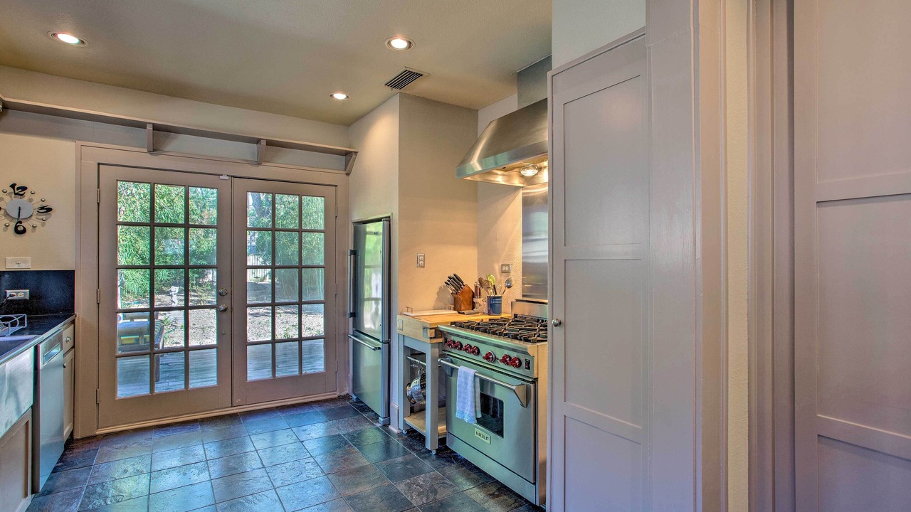 Photo of Kitchen in Lower Greenville