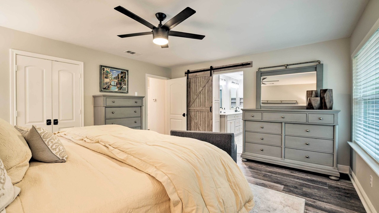 Photo of Bedroom in Montgomery
