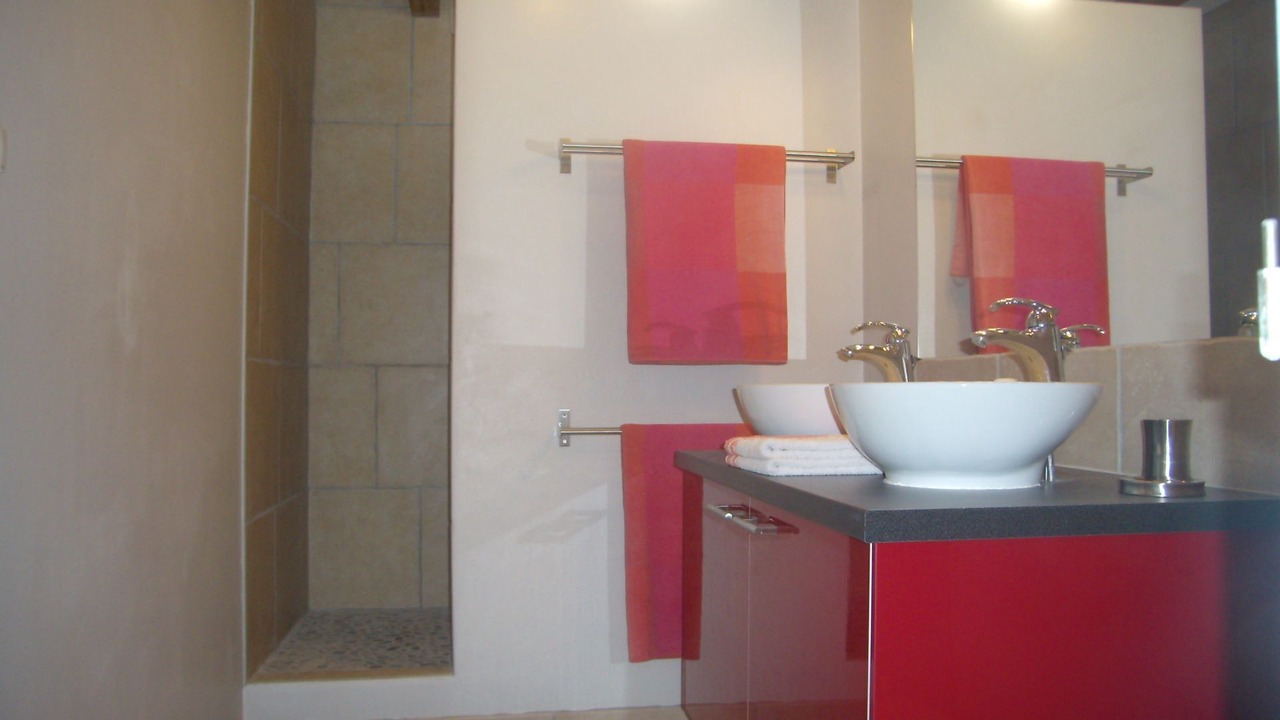 Photo of Bathroom in Roquetaillade