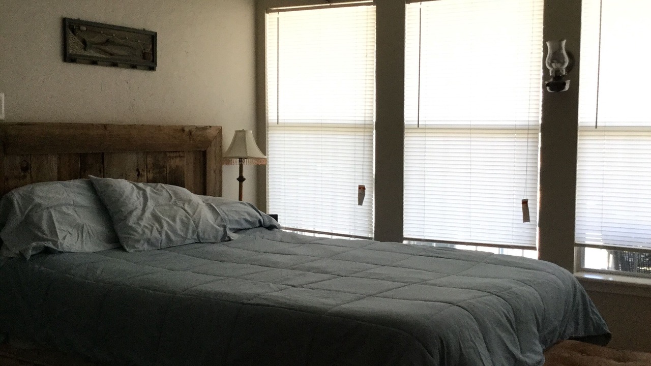 Photo of Bedroom in Siesta Shores