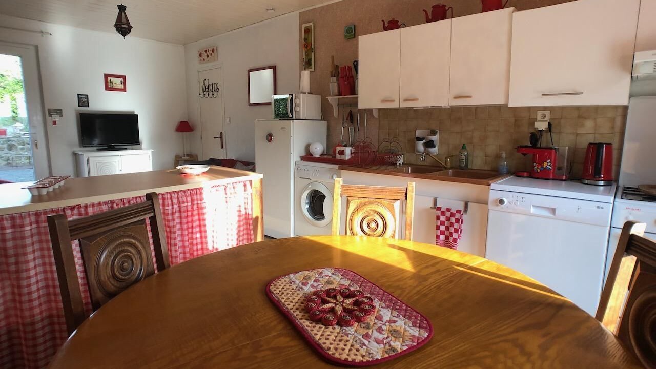 Photo of Kitchen in Saint-Laurent-de-Terregatte