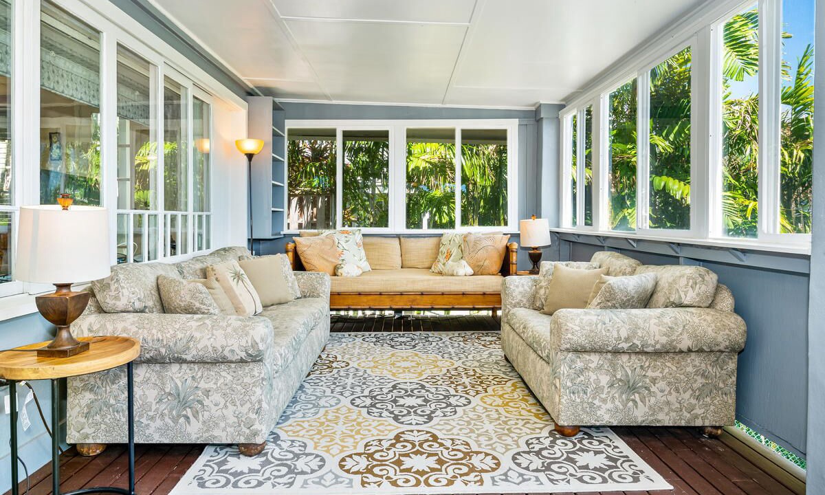 Photo of Livingroom in Manoa