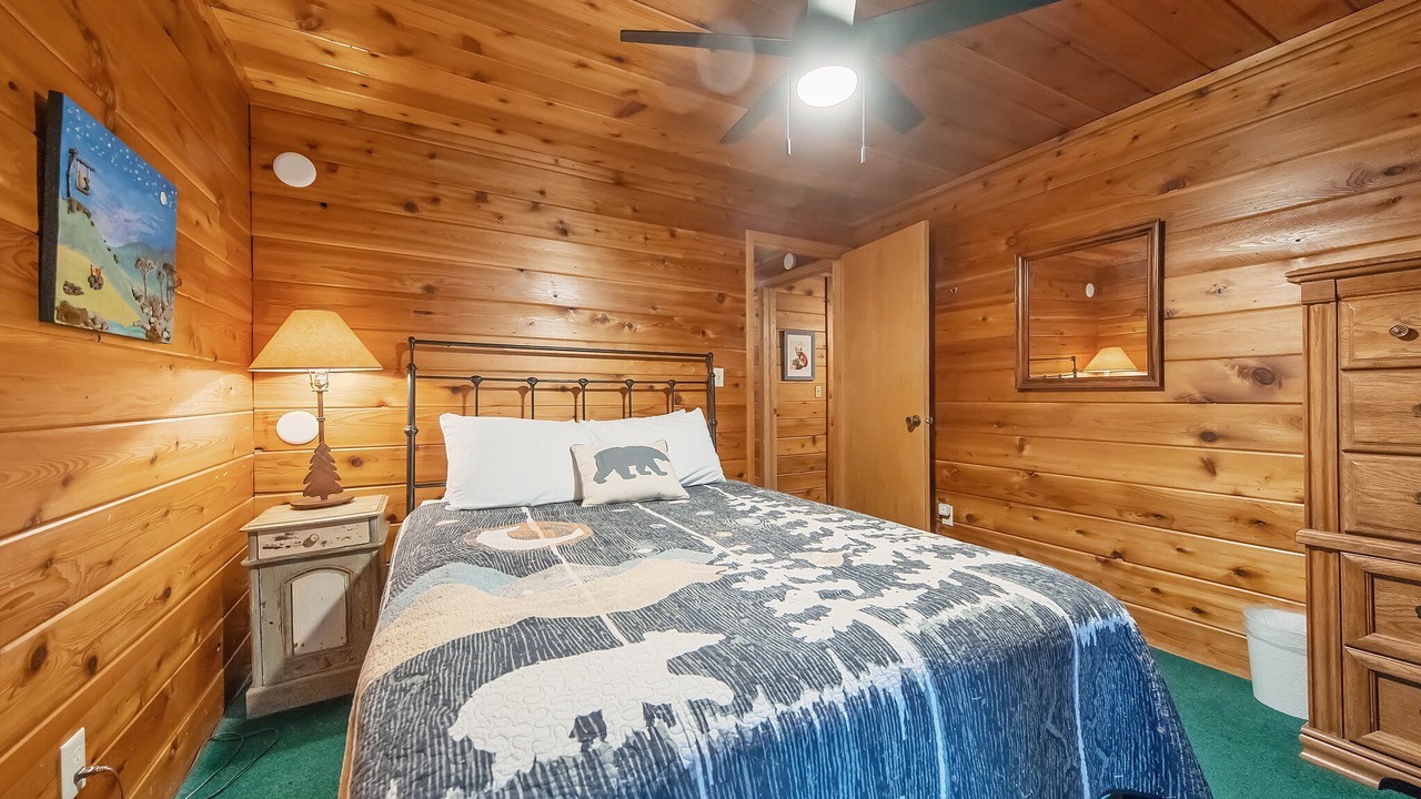 Photo of Bedroom in Lutsen