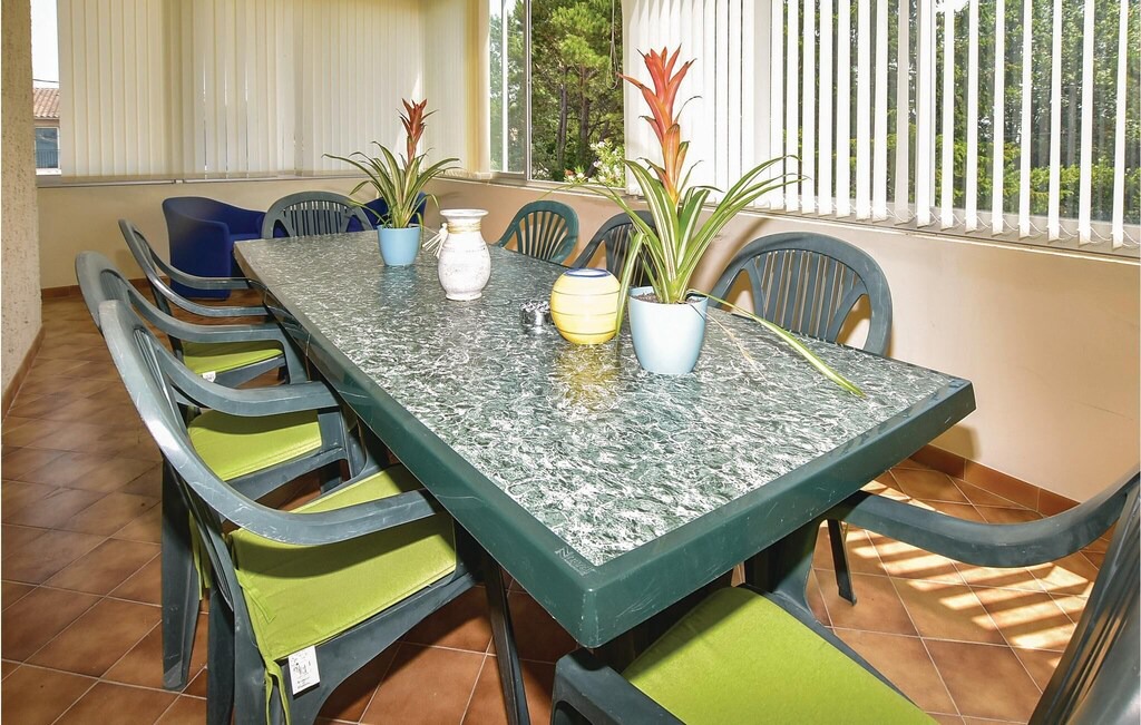 Photo of Others in Caumont-sur-Durance