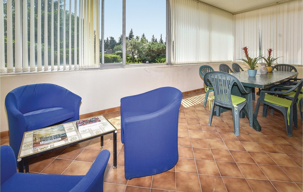 Photo of Others in Caumont-sur-Durance