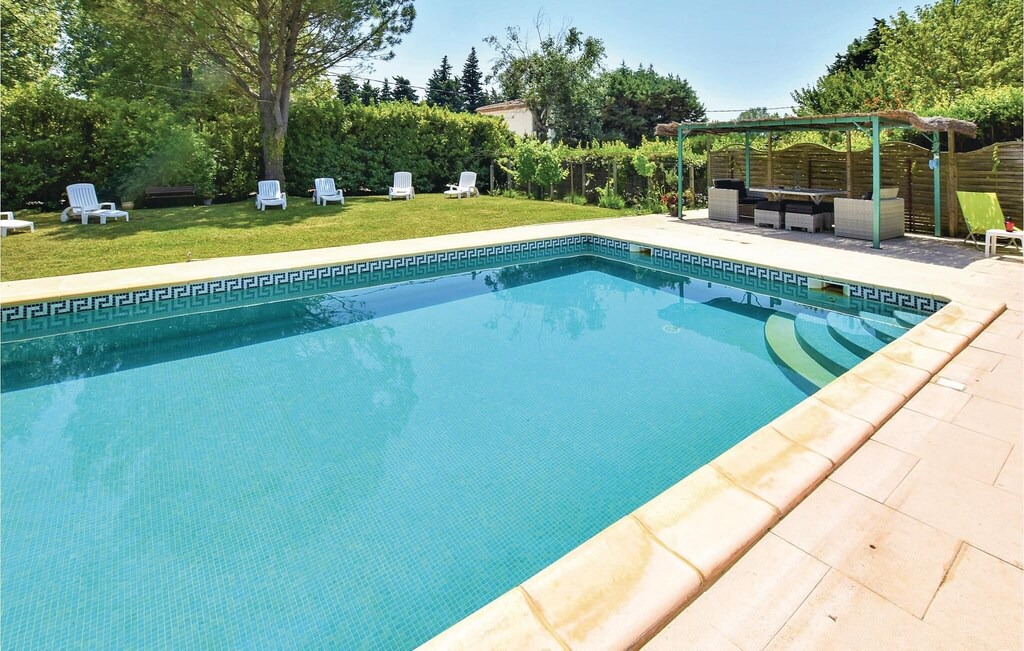 Photo of Outdoor in Caumont-sur-Durance